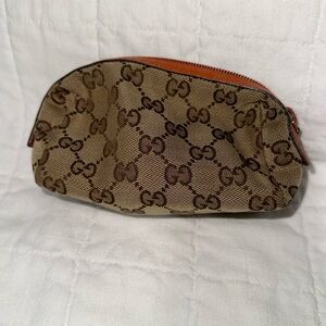 Gucci zipper pouch